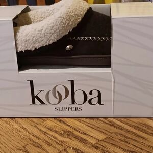 Kooba Brown and Beige Slippers NIB